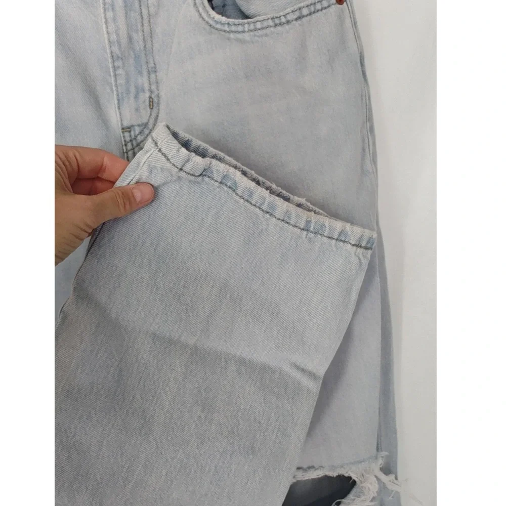 Levi's Low Pro Straight Jeans Light Wash‎ Distressed Ripped Denim Size 27